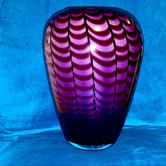 Murano Wave Pattern Hand Blown Vase - Purple - Picture 4 of 16